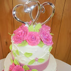 pink-roses-lime-green-white-wedding-cake.JPG