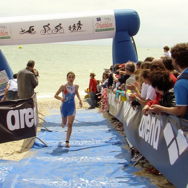 USCITA NUOTO GIADA ROMANO.jpg