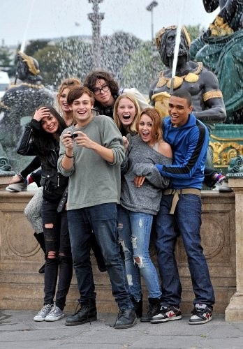 Adam G Sevani Miley Cyrus Ashley Greene Film LOL