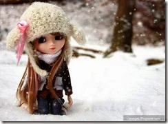 Doll-girl-cute-winter-snowfall