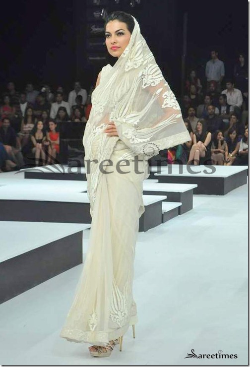 Shantanu_Nikhil_White_Saree