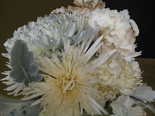 Some of the bedazzled blooms.