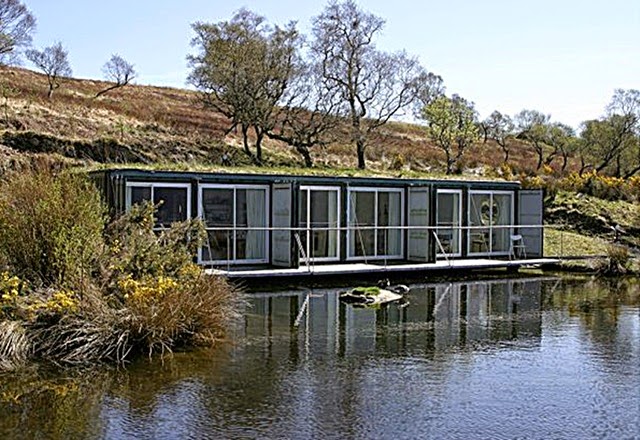 [roundup-shipping-container-homes-cove-scotland%255B4%255D.jpg]