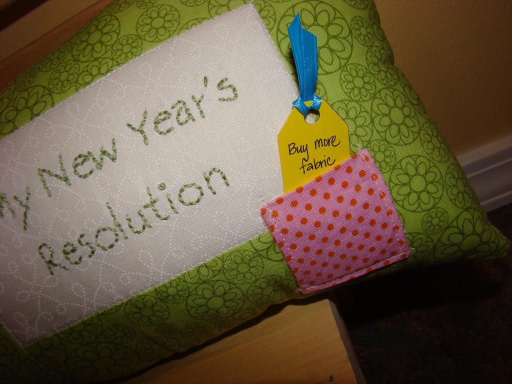 [close%2520up%2520new%2520years%2520pillow%255B3%255D.jpg]