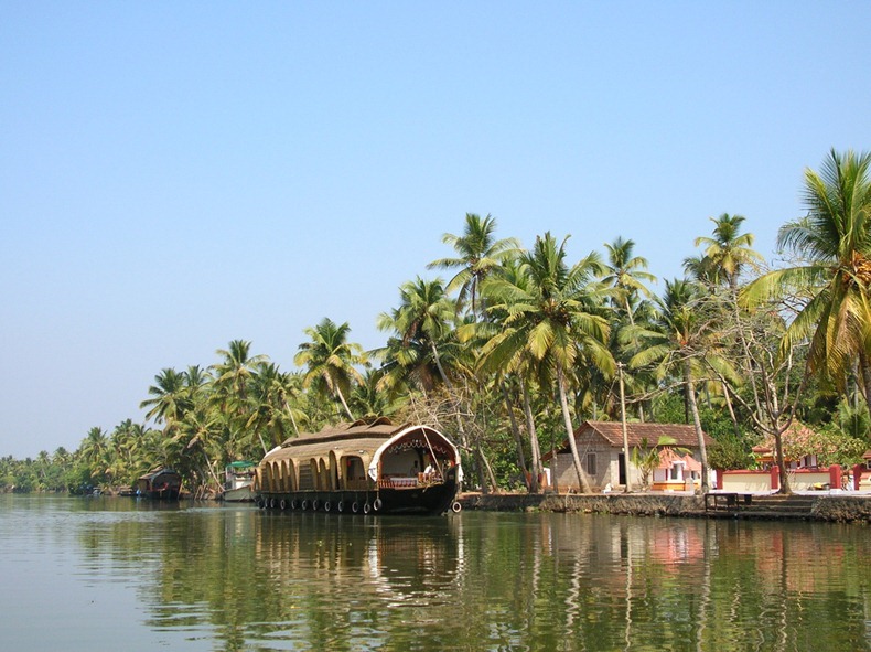 kerela-backwaters-4 kerela-backwaters-4