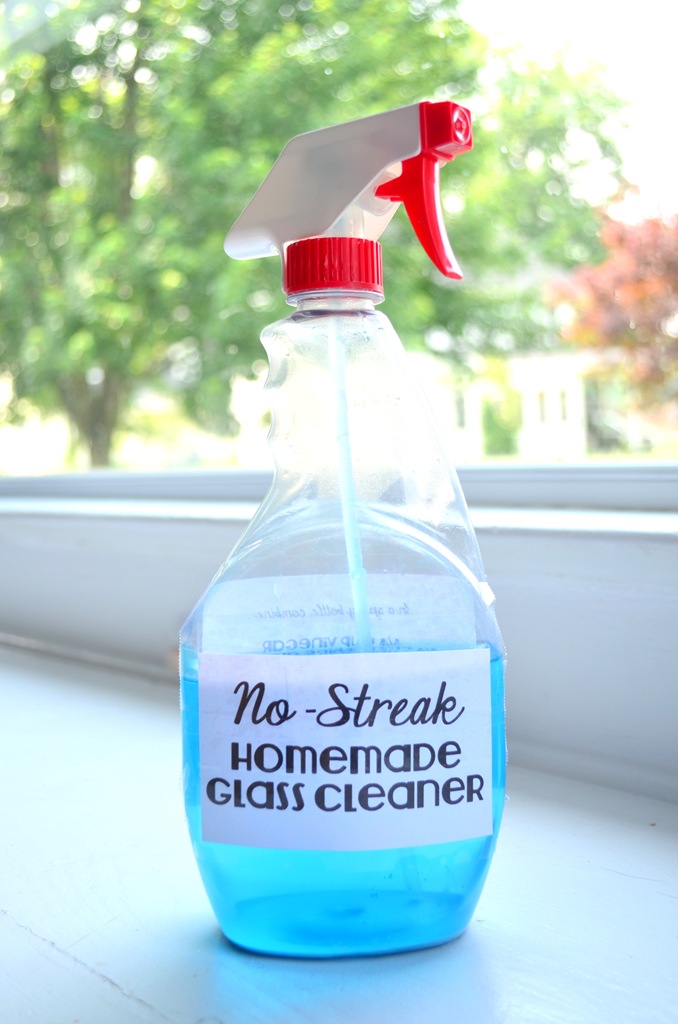 [no-streak%2520homemade%2520glass%2520cleaner%255B6%255D.jpg]