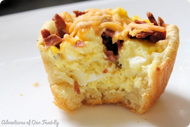 recipe breakfast cups with eggs turkey and cheese