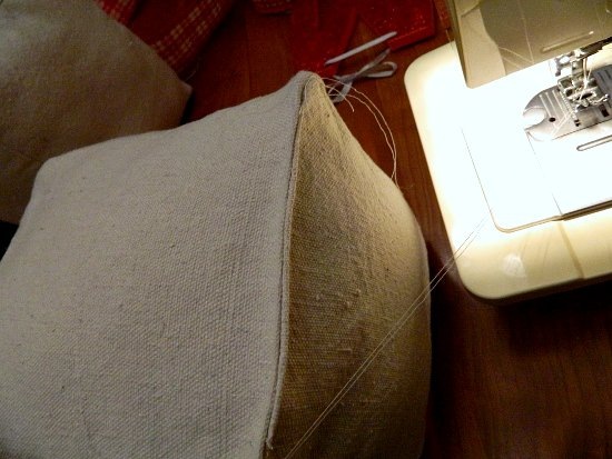 [Present%2520Pillows%2520sew%2520open%2520closed%2520%2528550x413%2529%2520%25282%2529%255B5%255D.jpg]