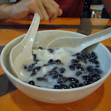 Sweet dessert made of sticky rice, coconut milk and sweet beans.