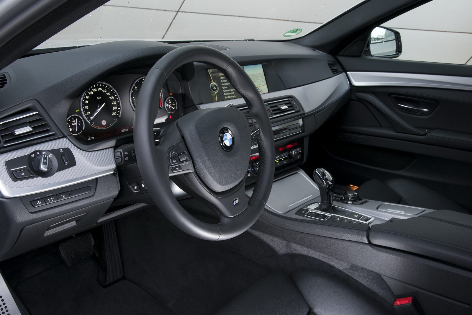 [BMW-M550d-xDrive-78%255B2%255D.jpg]