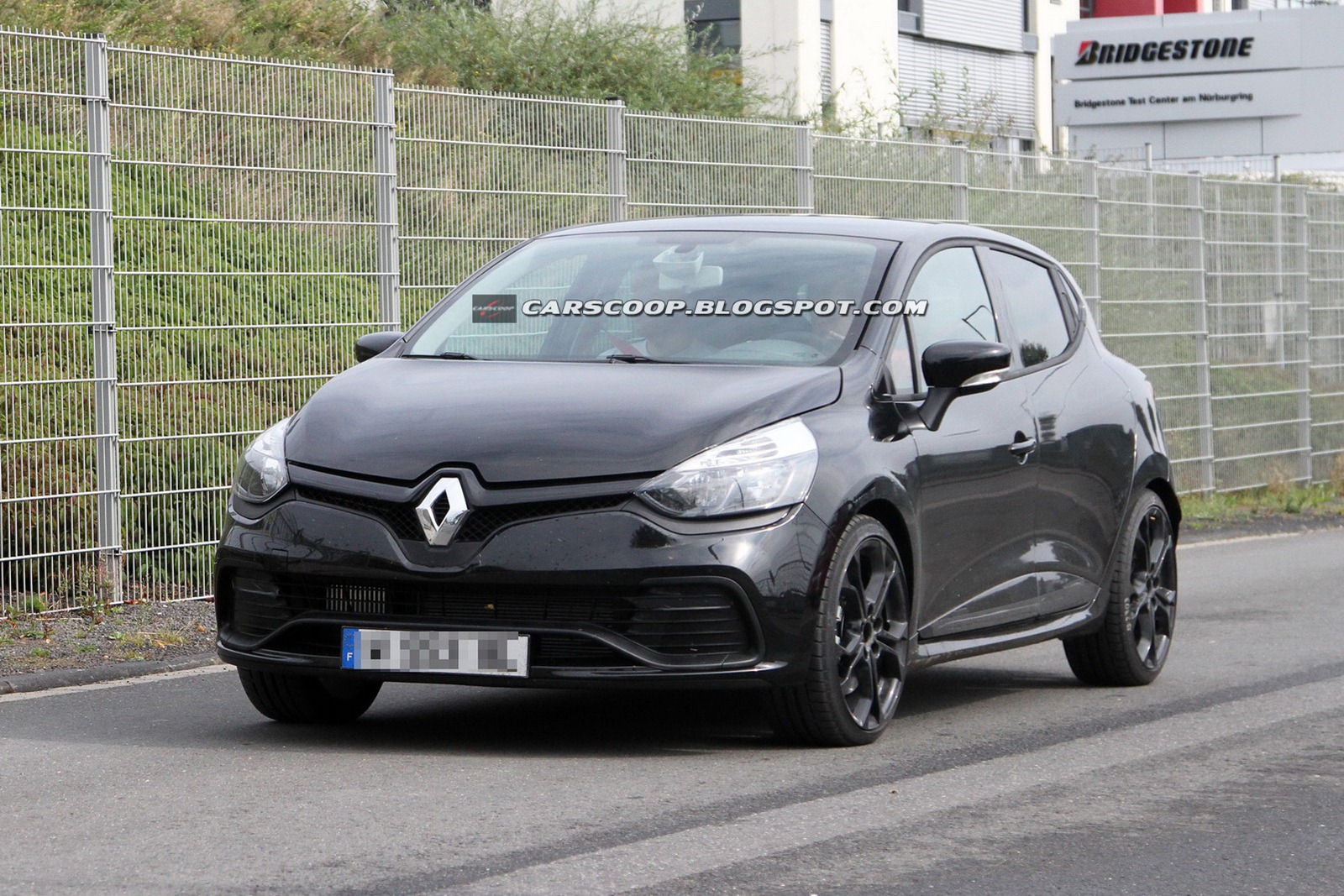 [2013-Renault-Clio-RS-Mk4-2%255B3%255D.jpg]