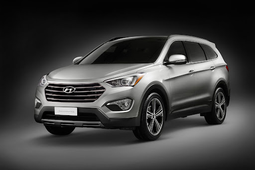 2013-Hyundai-Santa-Fe-02.jpg