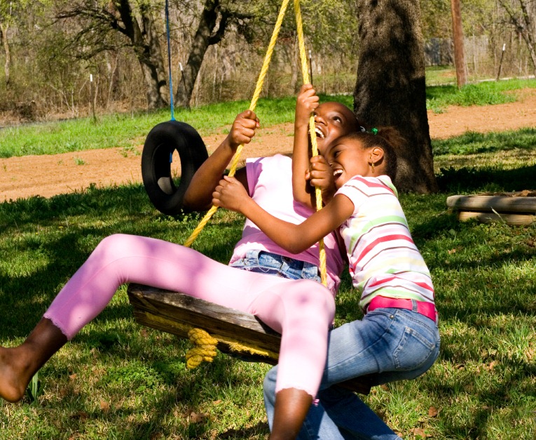 [ChildrenPlaying%255B3%255D.jpg]