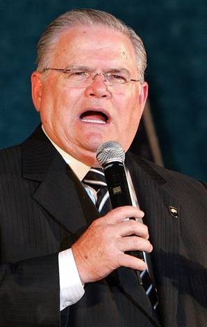 [John%2520Hagee%2520whining%255B3%255D.jpg]