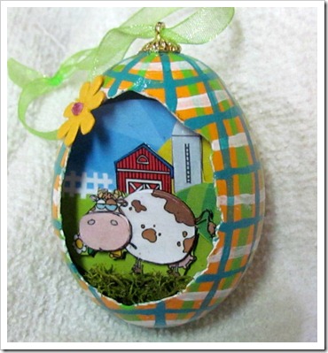 SuzysSitcomStore 3D Egg ornament