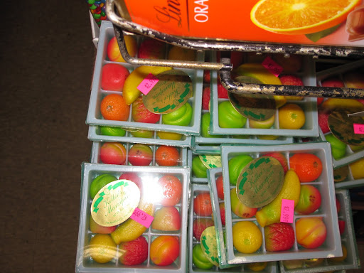 Candy that looks like fruit... is it healthy?