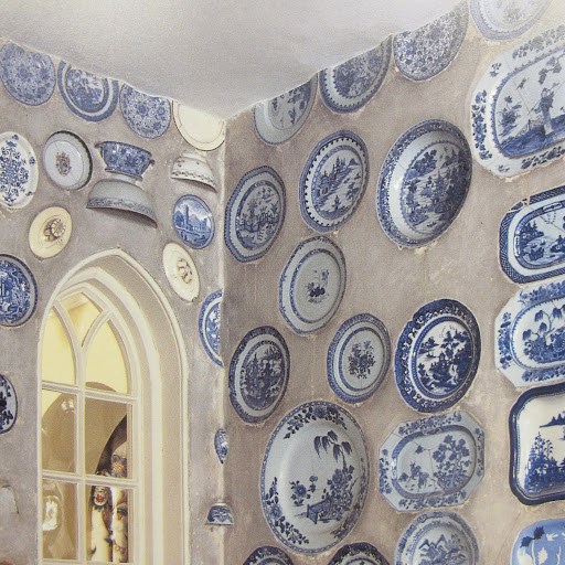 Here is a close-up of this amazing use of ceramics.