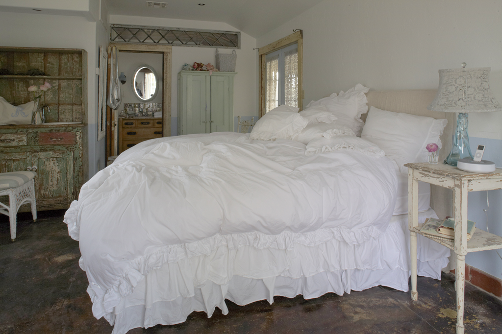 [SHABBY%2520CHIC%2520WHITE.png]