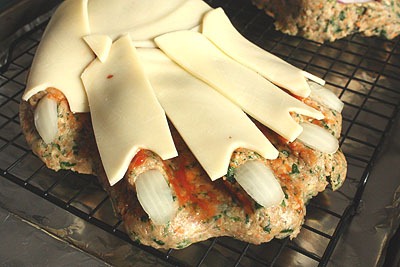 [3rd-Type-of-Meat-Hand-Pic.1%255B5%255D.jpg]