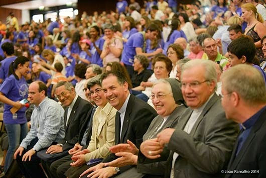 [rmor%2520e%2520madre%2520em%2520fatima%25202014%25203%255B4%255D.jpg]