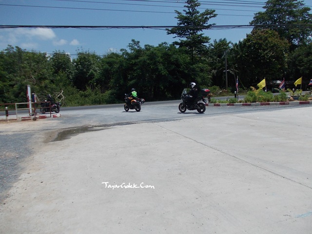 [DSCN05102.jpg]