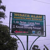 Pulosari signpost on the main road (Daniel Quinn, May 2010) Pulosari signpost on the main road (Daniel Quinn, May 2010)