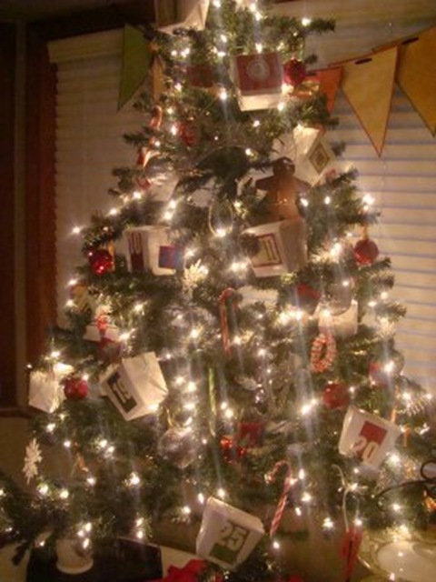amber-filkins-advent-tree