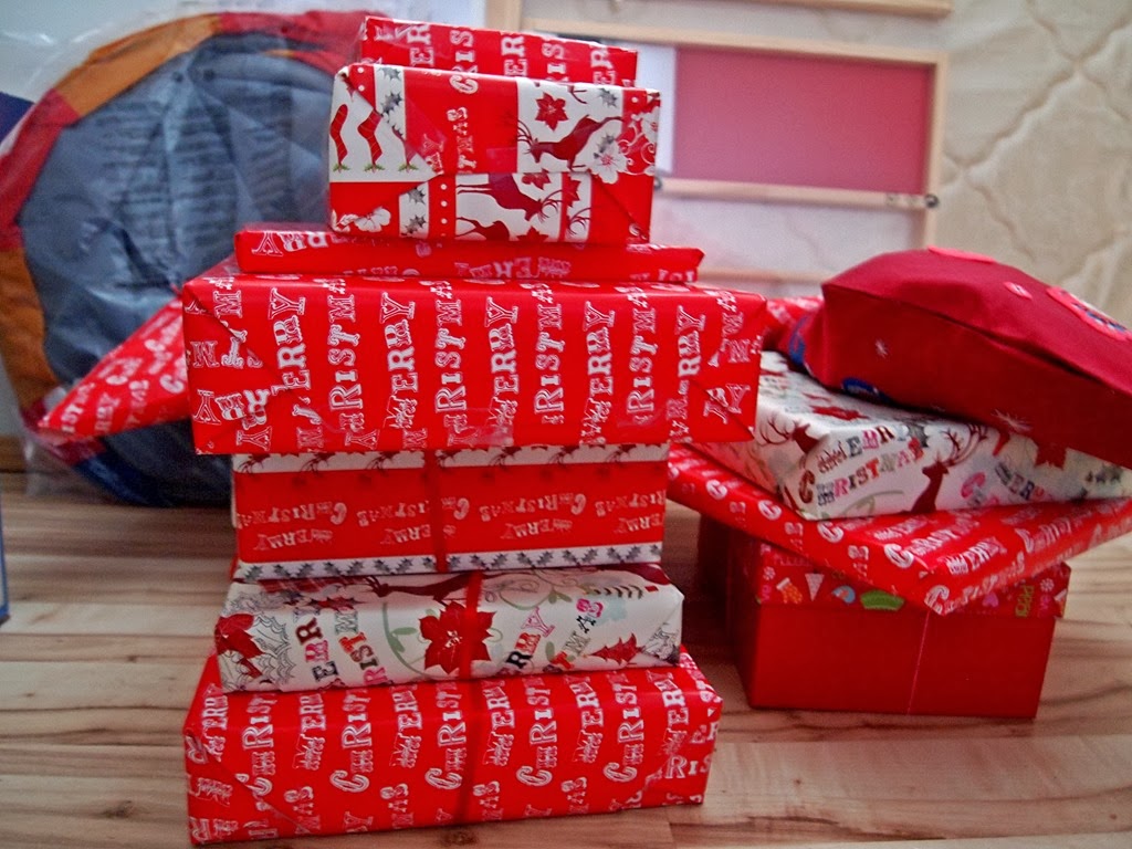 [gift%2520wrapping%255B4%255D.jpg]