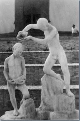 Escultura de la fuente de la Plaza de San Pedro-Guimar años 70