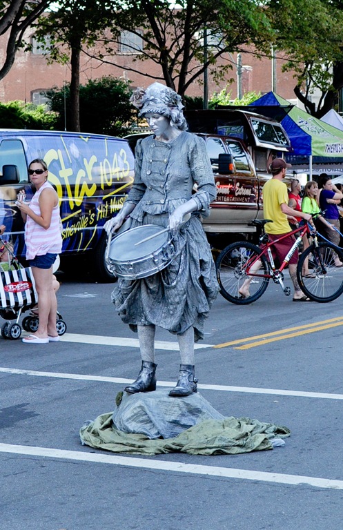 [drummer%2520statue%2520%25281%2520of%25201%2529%255B5%255D.jpg]