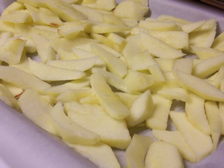 [normandy-apple-bread%25200001.jpg]