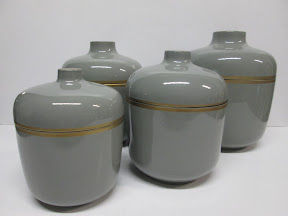 Nesting Containers
