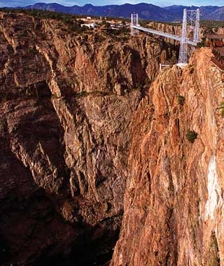 [201009-w-bridges-royal-gorge3.jpg]