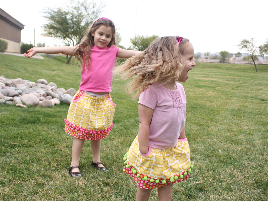 [excited%2520girls.jpg]