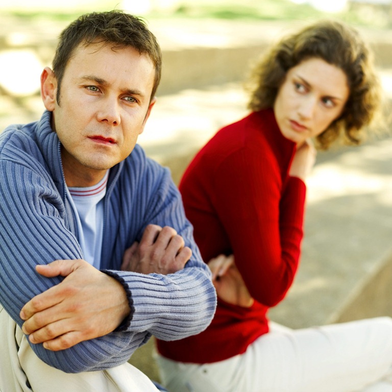 [Distant%2520couple%255B3%255D.jpg]