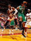 LeBron Sports Championship Gold LBJ X in Miami Heat Opener lebron james nba 121030 mia at bos 16 LeBron Sports Championship Gold LBJ X in Miami Heat Opener