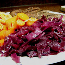 Braised Red Cabbage With Toasted Hazelnuts