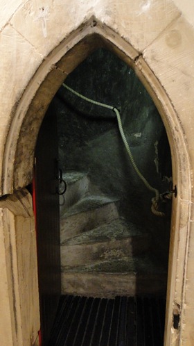 Entrada da escada - Igreja de Santo Olavo