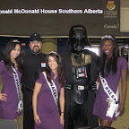 The Royal Trio with members of 501st Legion: Vader's Fist miss2007_n120602401_32567402_4145.jpg