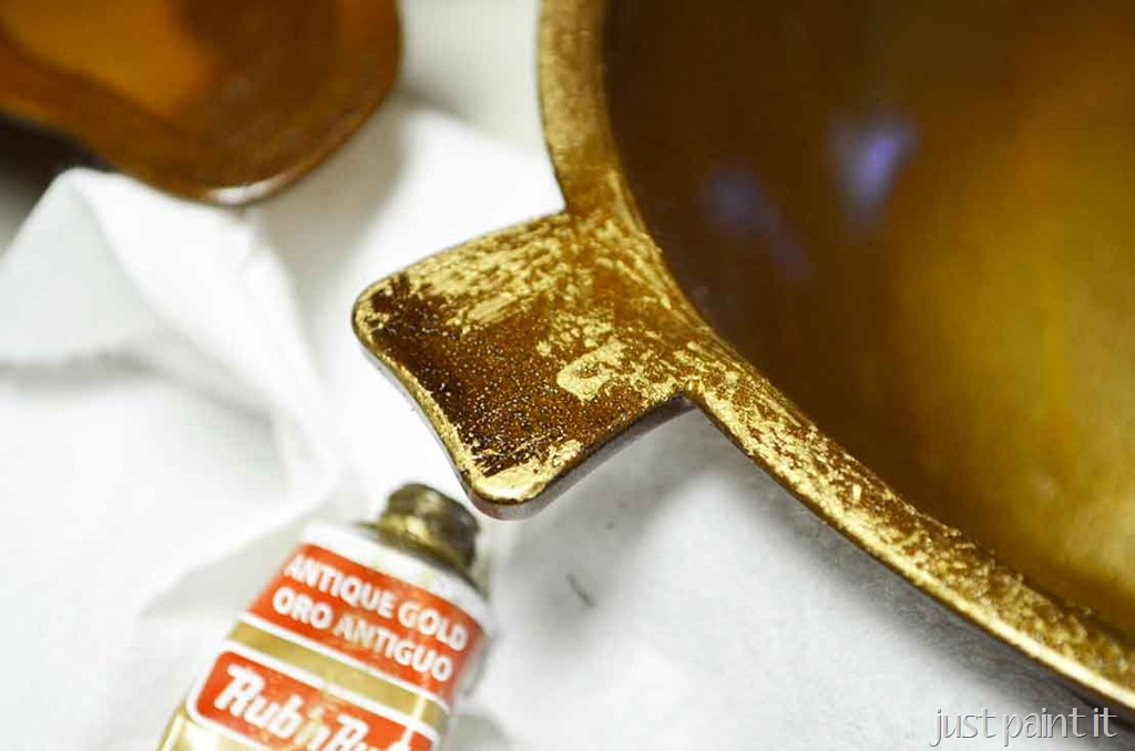 [paint-plastic-leaf-M%255B2%255D.jpg]