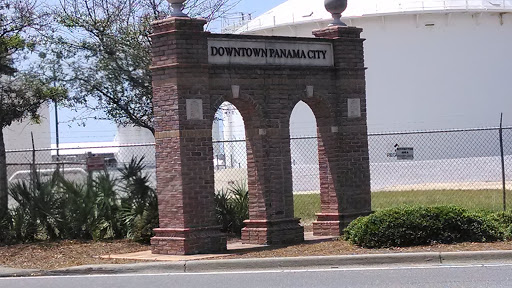 Downtown PC Arch