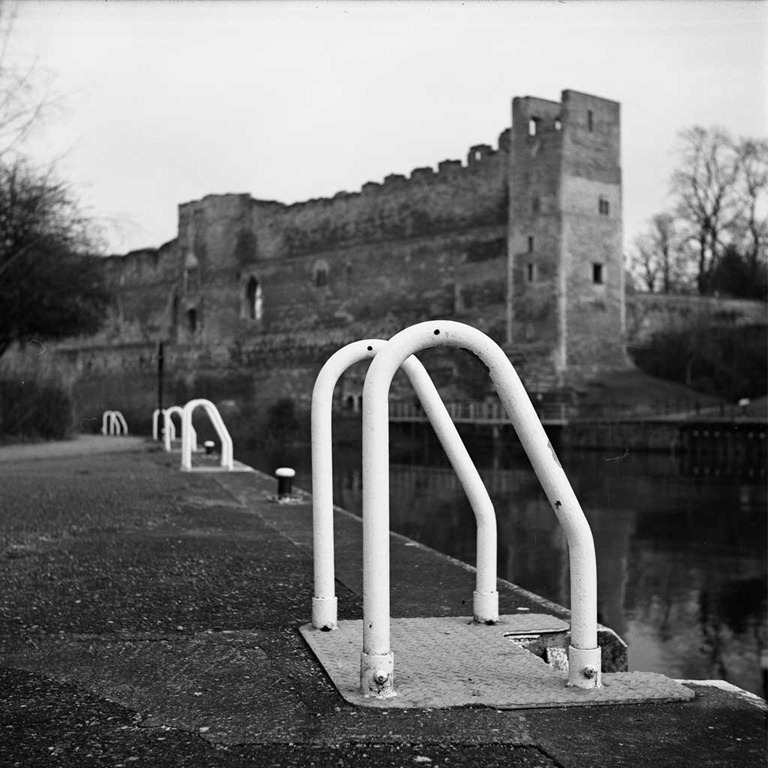[Newark-Castle-4%255B4%255D.jpg]