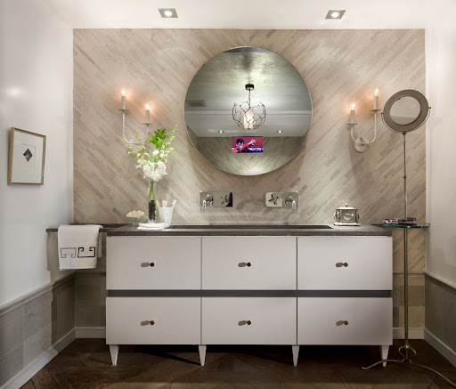 More of the gorgeous tile. (Cayley Barrett Associates, LTD)