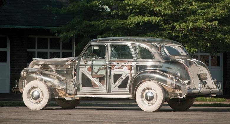 Transparent Pontiac General Motors built for the 1940s Deluxe Six Seen On www.coolpicturegallery.us