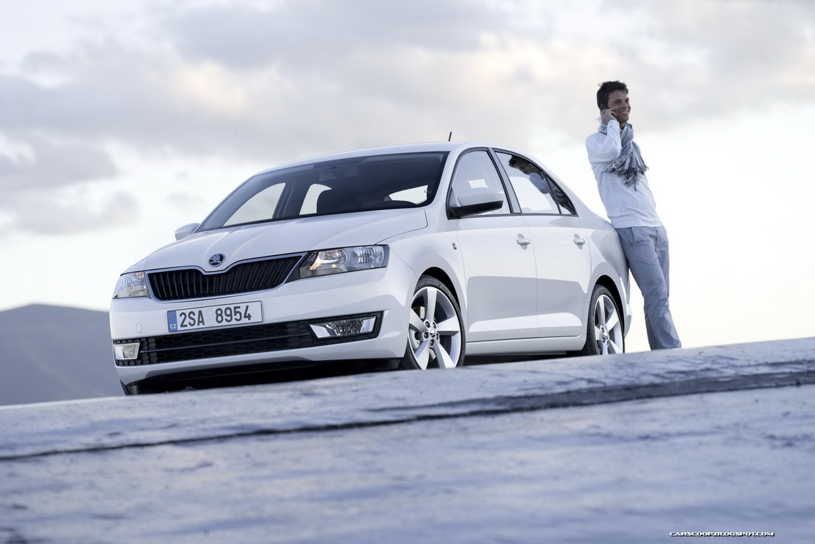 [2013-Skoda-Rapid-59%255B2%255D.jpg]