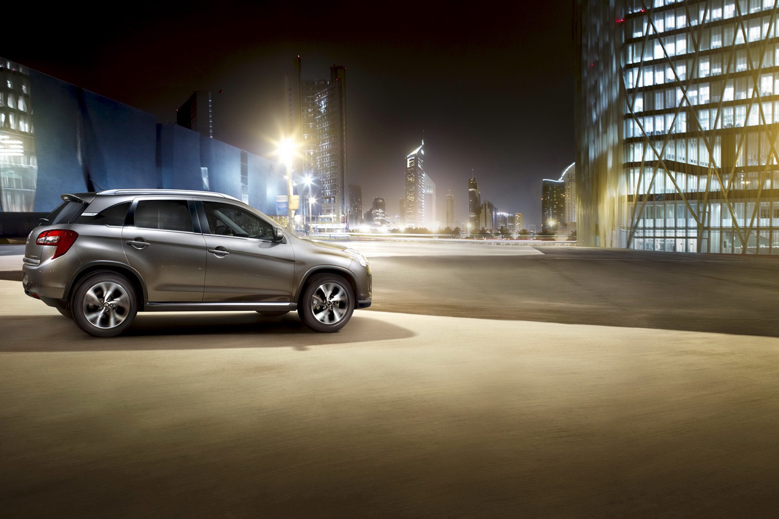 Citroen-C4-Aircross-12[2].jpg
