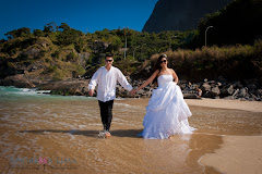 Fotos do evento Trash The Drass Caroline e Gabriel. Foto numero 28 do estudio L&D Producoes, do Rio de Janeiro, RJ. Andressa Lima e equipe fazem fotos de casamento (fotografias de casamentos), fotos de making-of (making of de noiva), fotos de eventos sociais, fotos de casal (ensaios fotograficos de e-session), videos de casamento (filmagem de casamentos), videos de making-of e videos de eventos sociais. Fotojornalismo e videojornalismo no Rio de Janeiro, RJ. fotos casamento rio de janeiro fotografias casal rj foto eventos noiva ensaio fotografico galeria noivas fotografo evento casar retrato fotografía modelos casamentos fotografos albuns fotografia para casais bolo vestido