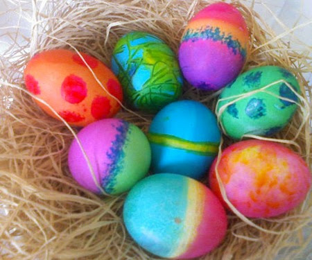 Colorful-dyed-easter-eggs