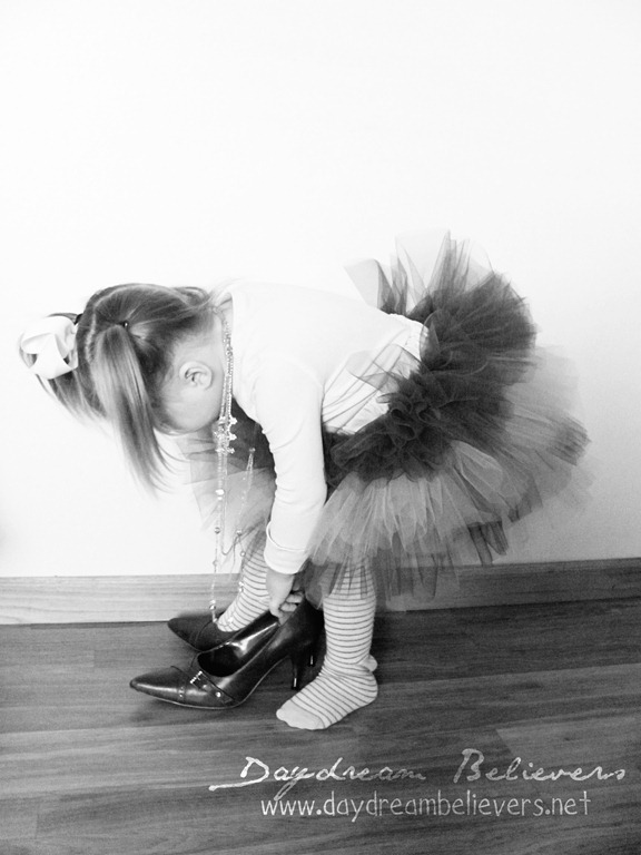 [photo%2520prop%2520tiered%2520tutus%2520for%2520girls%2520glamour%255B10%255D.jpg]