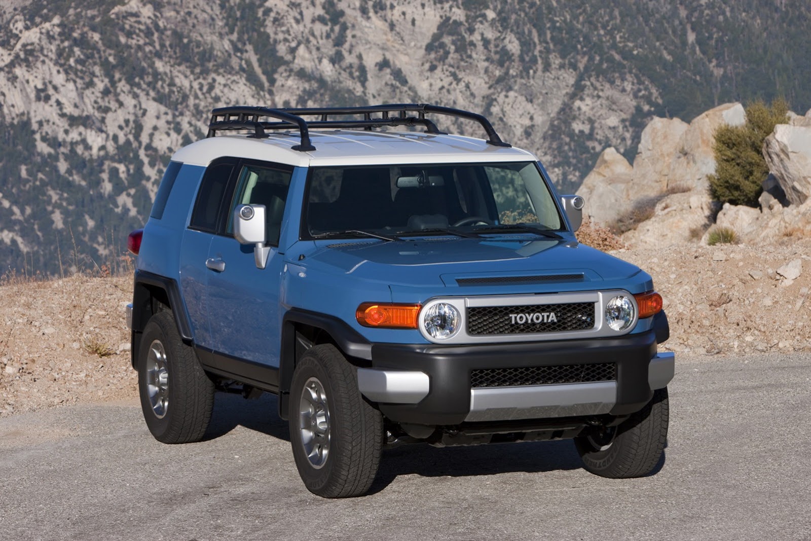 [Toyota-FJ-Cruiser-1%255B2%255D.jpg]
